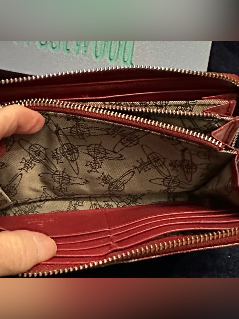 Vivienne Westwood Derby Classic Zip Round Wallet - Picture 7 of 10